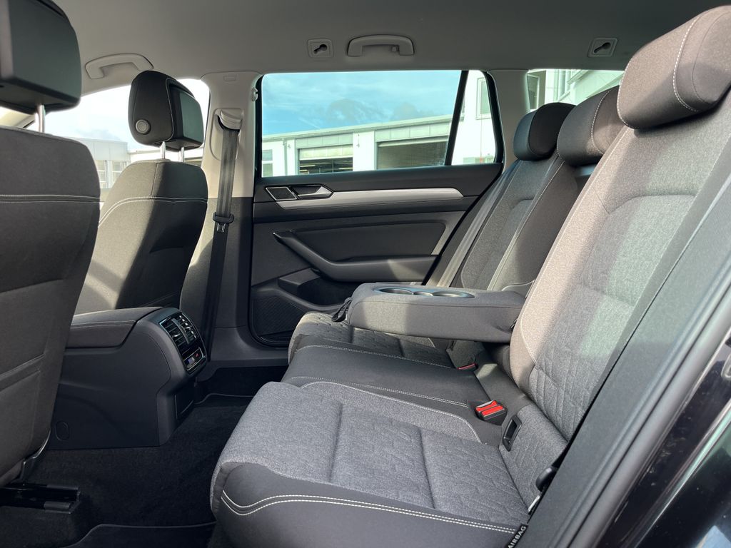 Volkswagen Passat Variant 2.0 TDI DSG Business 17