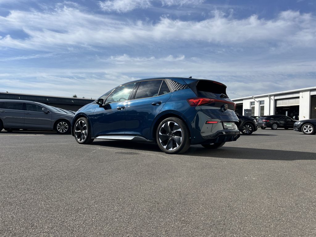 Cupra Born 9