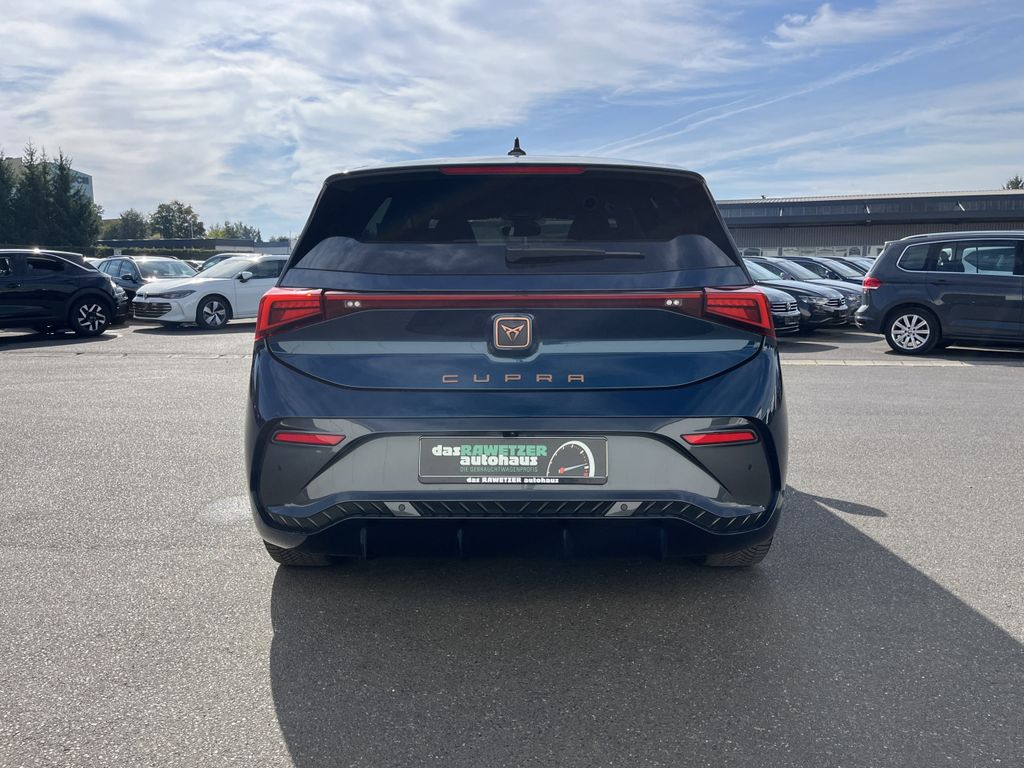 Cupra Born 8