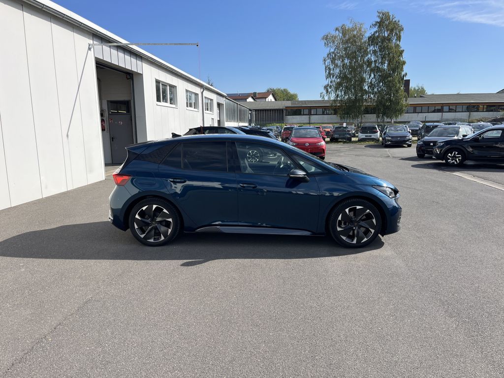Cupra Born 5