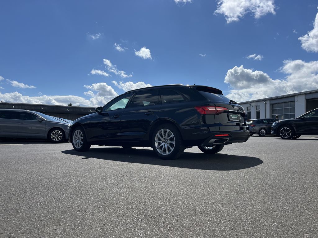 Audi A4 Avant 35 2.0 TFSI S tronic 10
