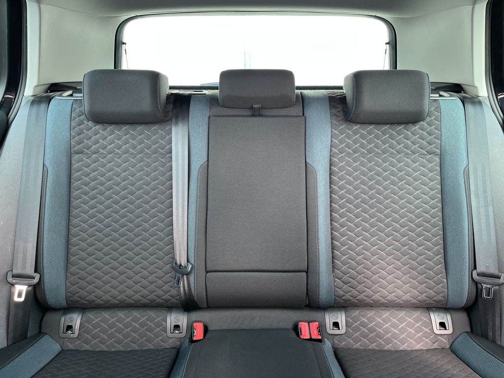 Volkswagen Golf 1.5 TSI IQ.Drive 17