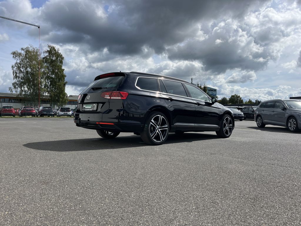 Volkswagen Passat Variant 2.0 TDI DSG R-Line Optik 1,99% Fi 7