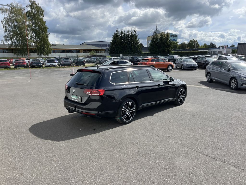 Volkswagen Passat Variant 2.0 TDI DSG R-Line Optik 1,99% Fi 8