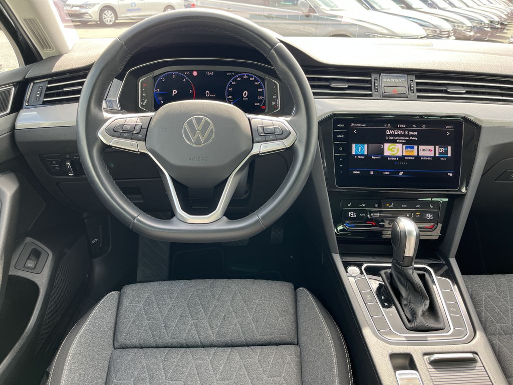 Volkswagen Passat Variant 2.0 TDI DSG R-Line Optik 1,99% Fi 16