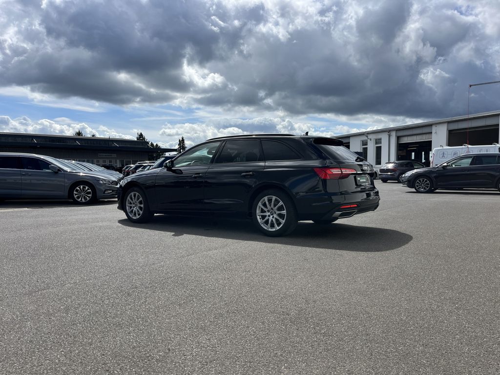Audi A4 Avant 35 2.0 TFSI S tronic 10