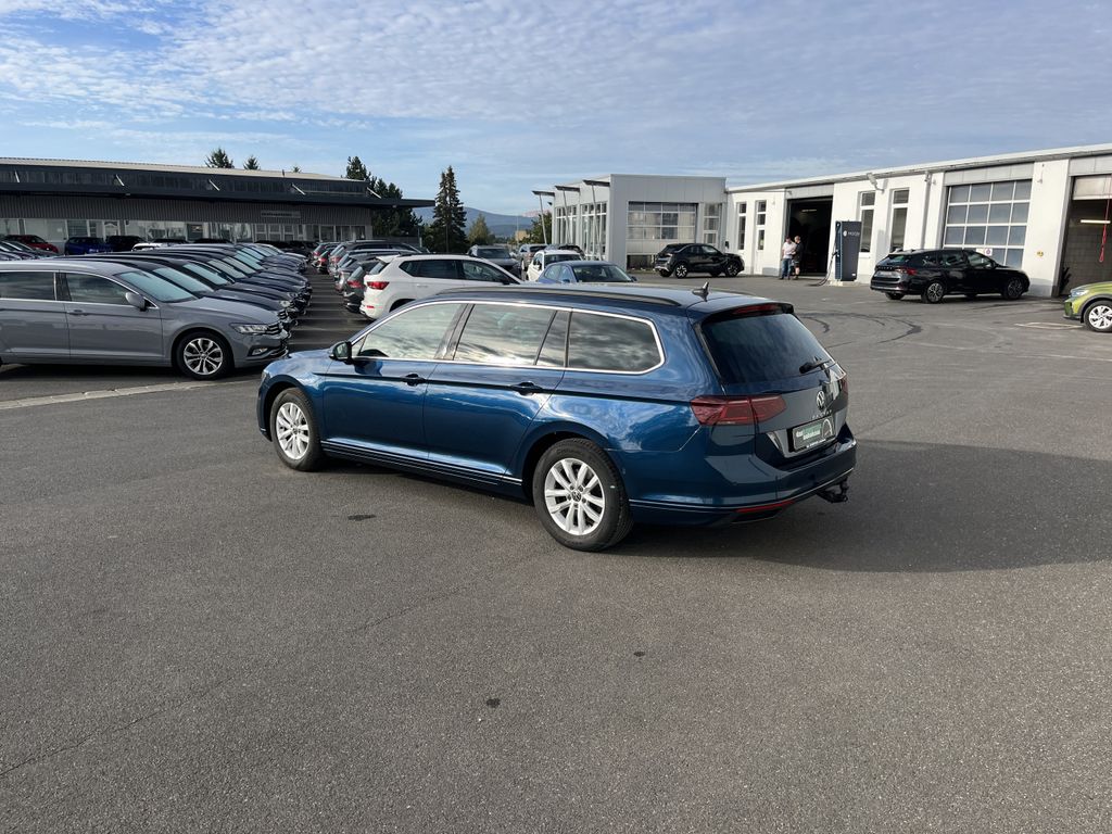 Volkswagen Passat Variant 2.0 TDI DSG Business 10