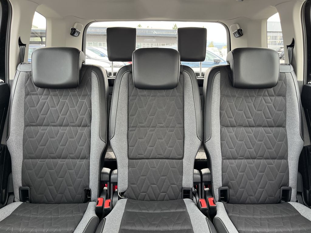 Volkswagen Touran 2.0 TDI DSG Comfortline GOAL 18