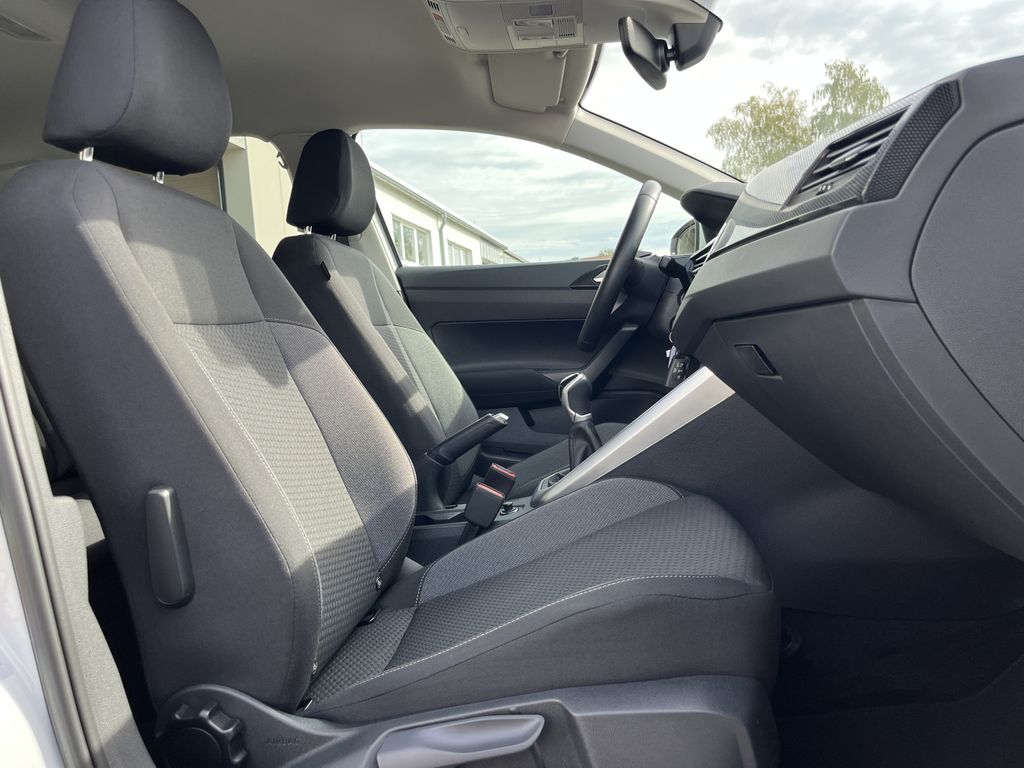 Volkswagen Polo 1.0 ACTIVE 15