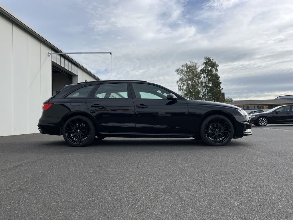 Audi A4 Avant 40 2.0 TDI quattro S tronic Blackline S 5
