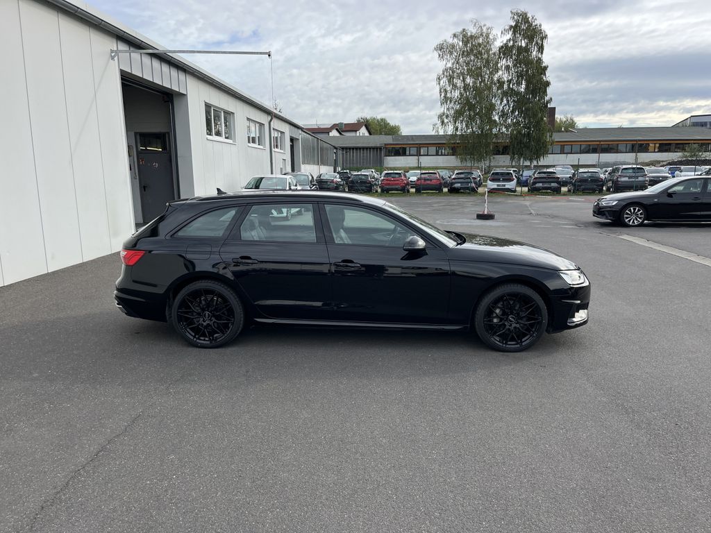 Audi A4 Avant 40 2.0 TDI quattro S tronic Blackline S 6
