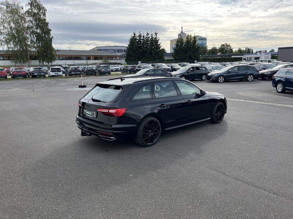 Audi A4 Avant 40 2.0 TDI quattro S tronic Blackline S 8