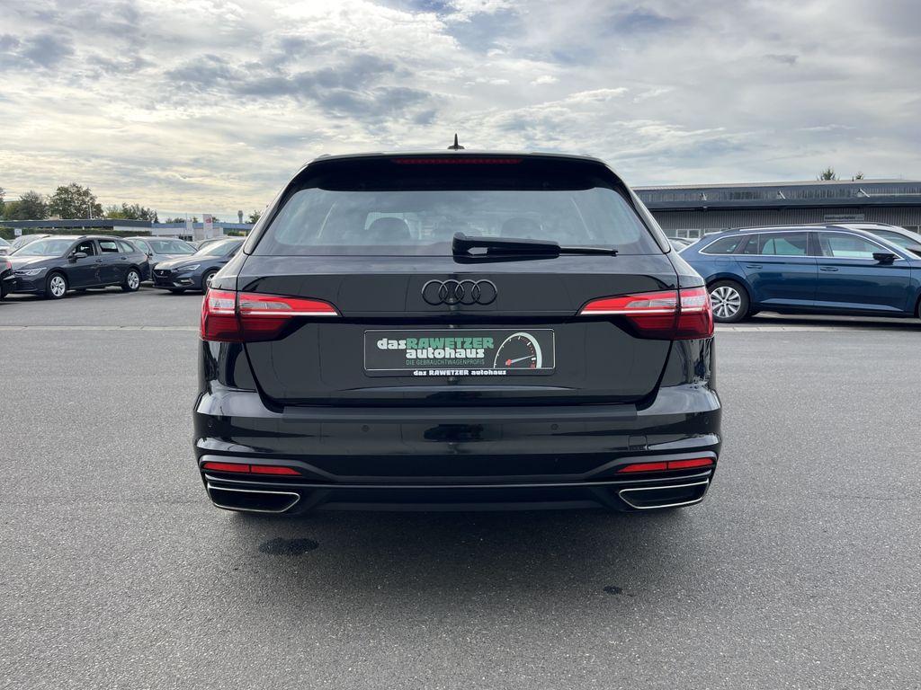 Audi A4 Avant 40 2.0 TDI quattro S tronic Blackline S 9