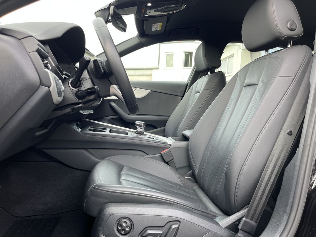 Audi A4 Avant 40 2.0 TDI quattro S tronic Blackline S 13