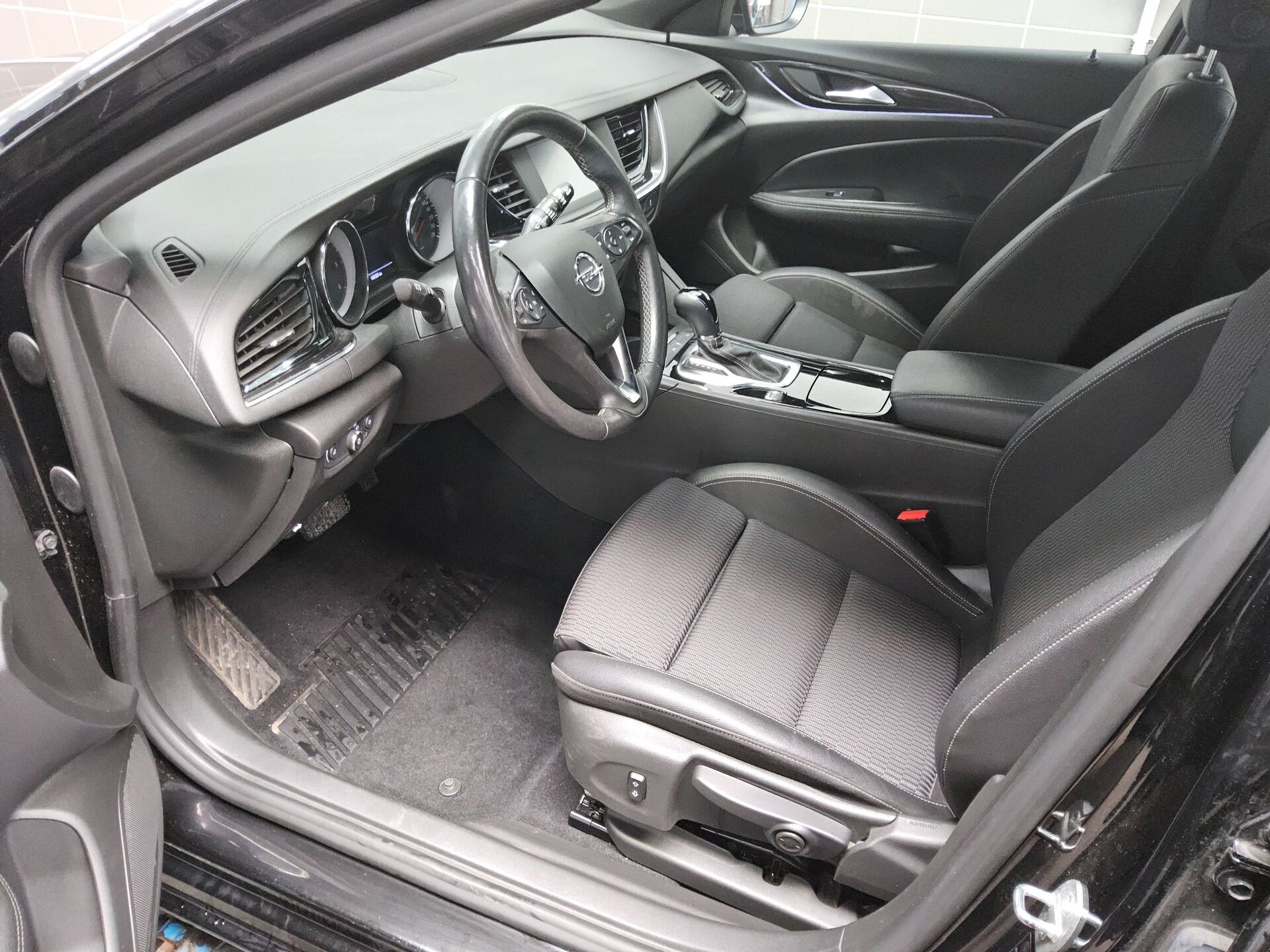 Opel Insignia ST 1.5 D Elegance T-Leder Navi LED RfK 8