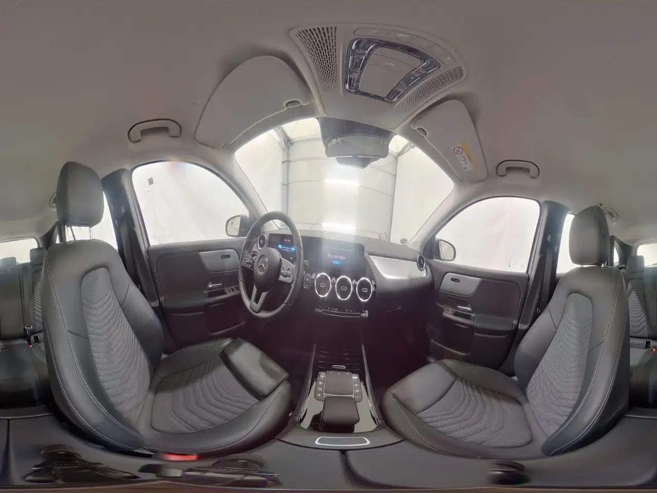 Mercedes-Benz GLA 180 d Kamera*LED*Navi*MBUX*Teilleder*17*DAB 6