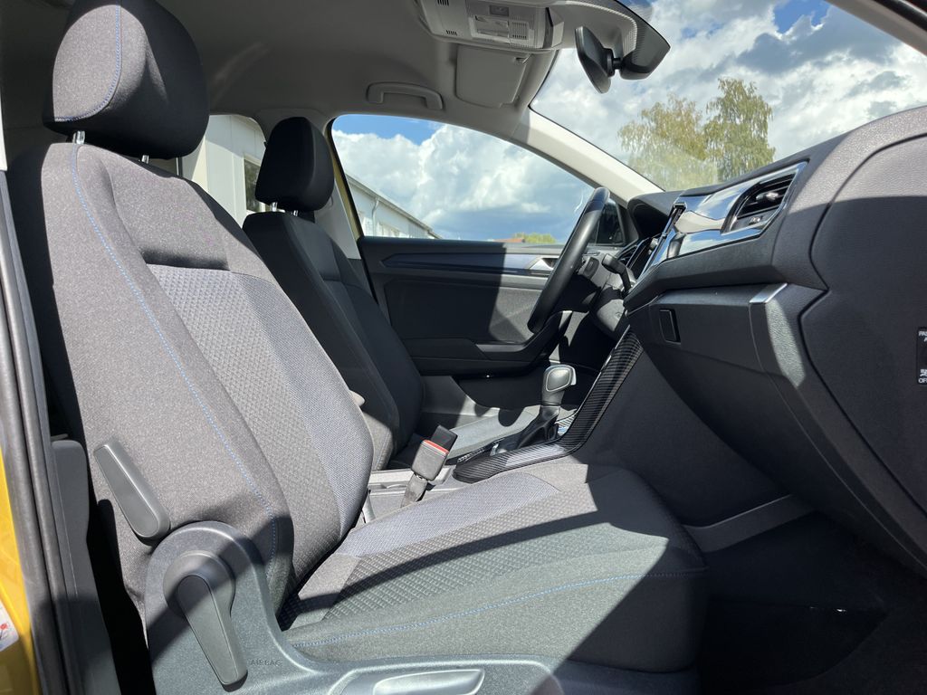 Volkswagen T-Roc 1.5 TSI DSG UNITED 15