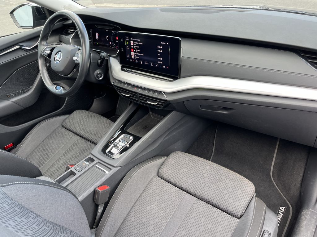Skoda Octavia Combi 1.5 TSI DSG Clever 14