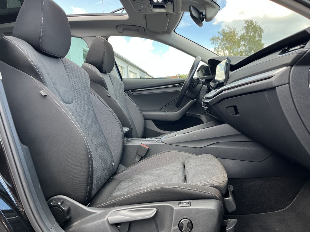 Skoda Octavia Combi 1.5 TSI DSG Clever 15