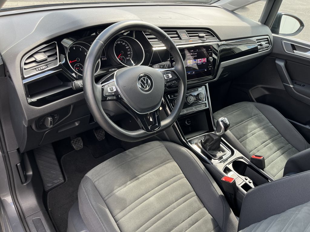 Volkswagen Touran 1.5 TSI Highline 11