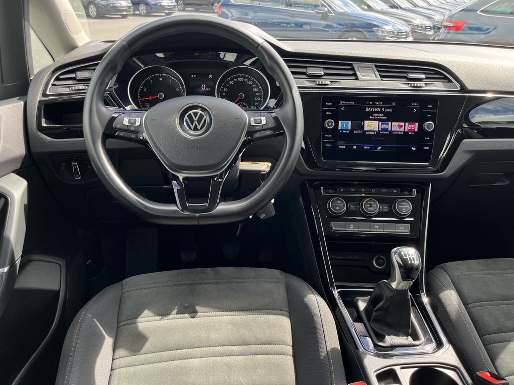 Volkswagen Touran 1.5 TSI Highline 15