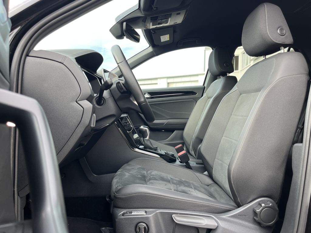 Volkswagen T-Roc 2.0 TSI DSG 4Mo R-Line 13
