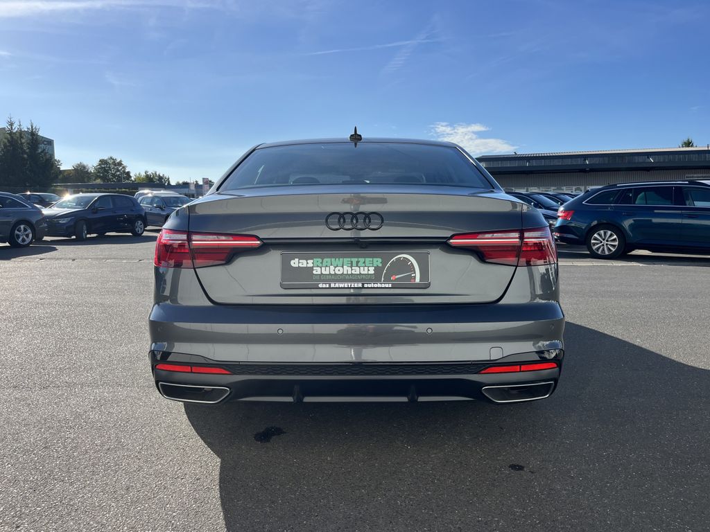 Audi A4 40 2.0 TFSI quattro S tronic S line 8