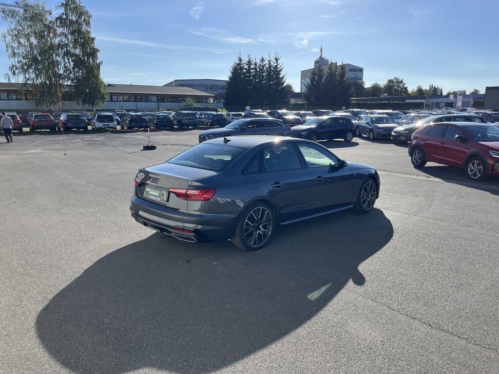 Audi A4 40 2.0 TFSI quattro S tronic S line 7