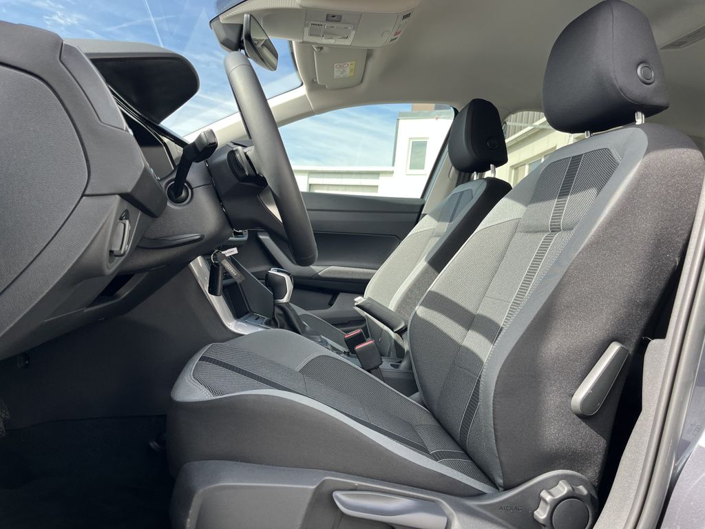 Volkswagen Polo 1.0 TSI DSG Style 12