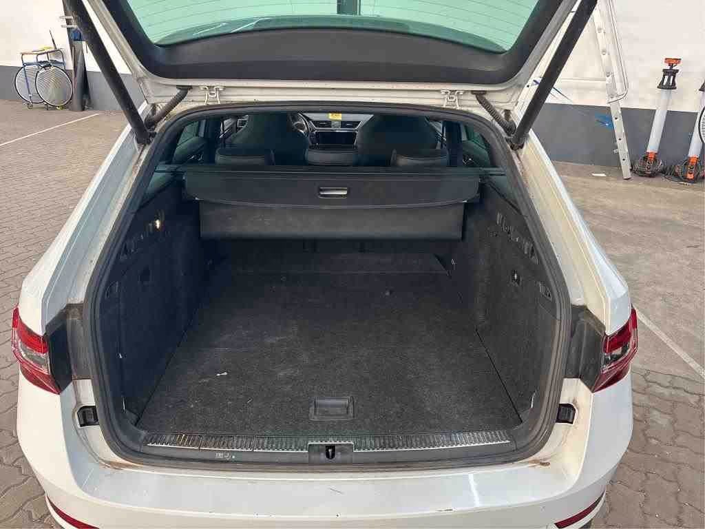 Skoda Superb 2.0 2018 7