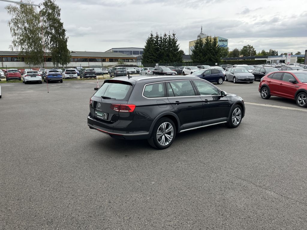 Volkswagen Passat Alltrack 2.0 TDI DSG 4Mo 8