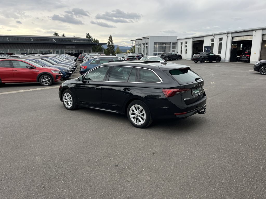 Skoda Octavia Combi 2.0 TDI 4x4 DSG Style 11