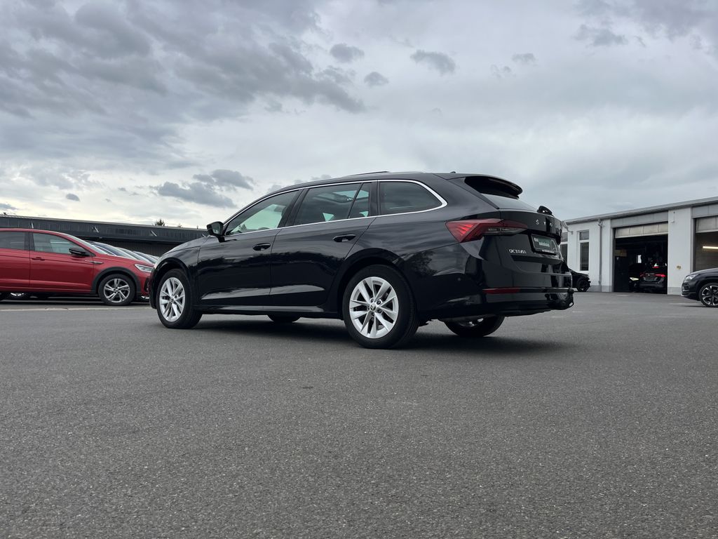 Skoda Octavia Combi 2.0 TDI 4x4 DSG Style 10