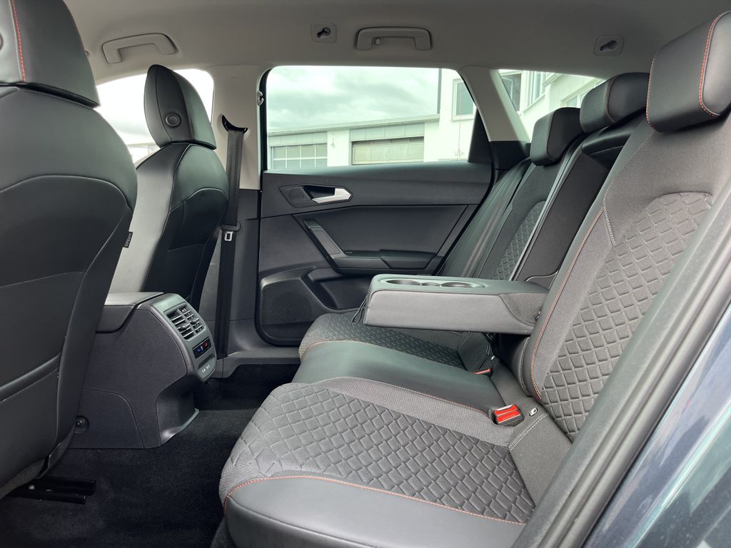 Seat Leon SP 1.5 TSI DSG FR 17