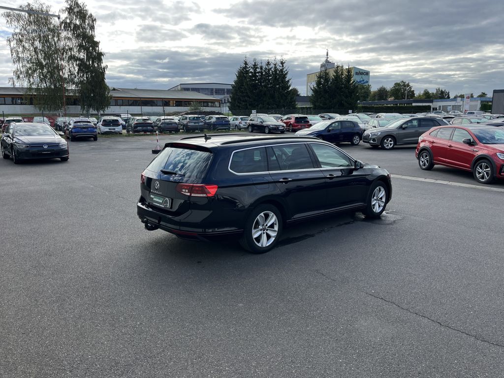 Volkswagen Passat Variant 2.0 TDI DSG Business 8