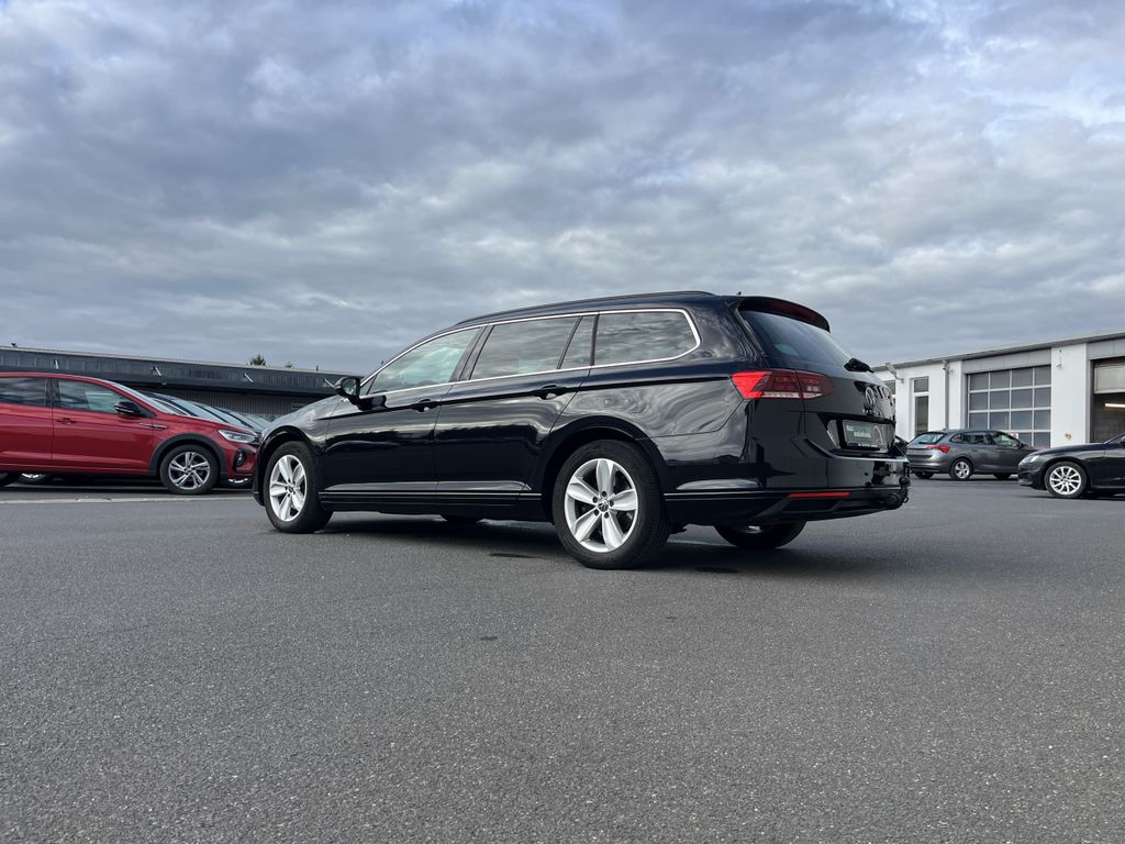 Volkswagen Passat Variant 2.0 TDI DSG Business 10