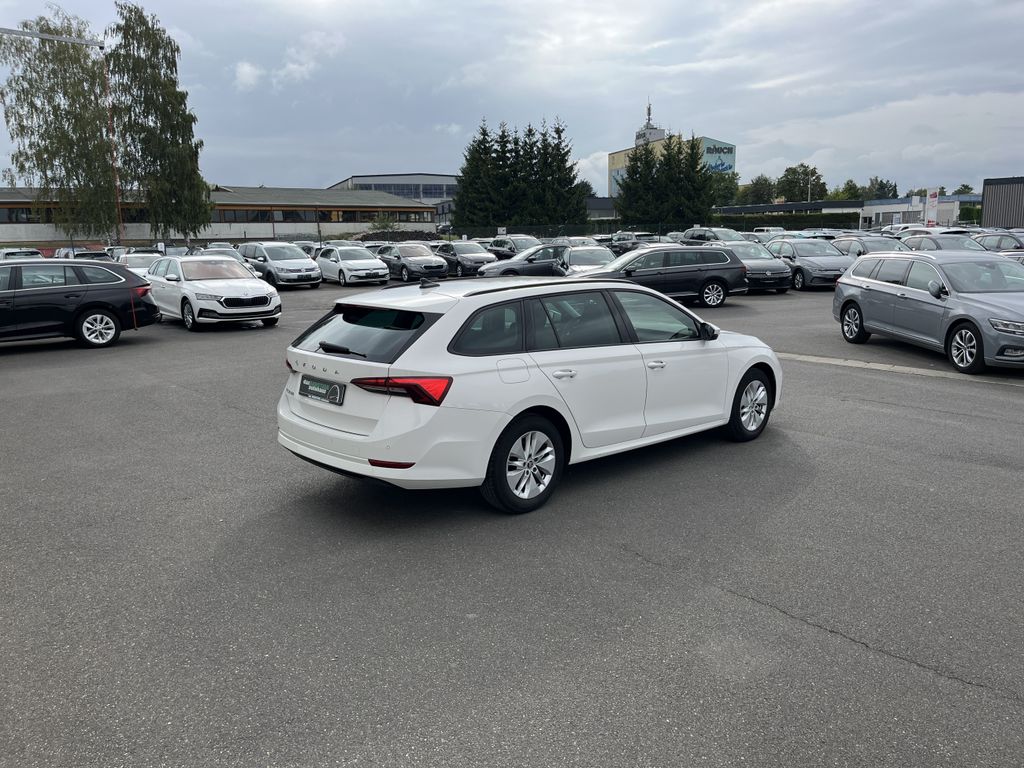 Skoda Octavia Combi 1.5 TSI Ambition 8