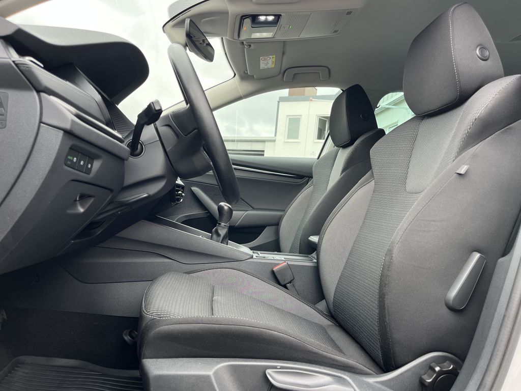 Skoda Octavia Combi 1.5 TSI Ambition 13