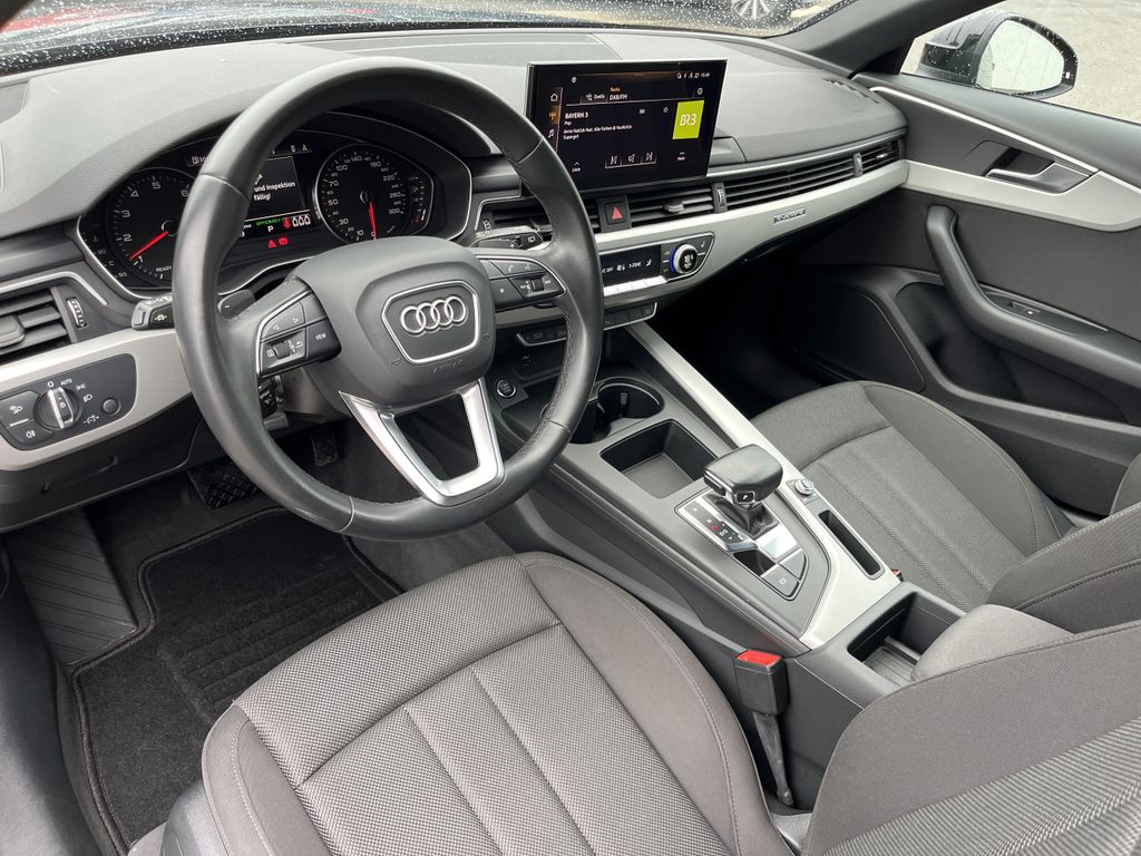 Audi A4 Avant 2.0 TFSI quattro Blackline S-Line Optik 12