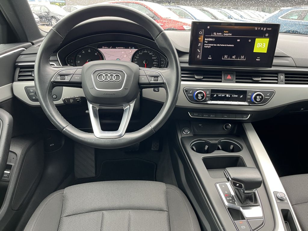 Audi A4 Avant 2.0 TFSI quattro Blackline S-Line Optik 16