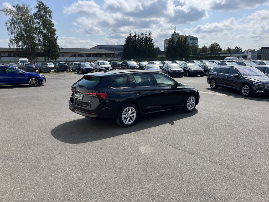 Skoda Octavia Combi 1.4 TSI e-Hybrid Ambition 8