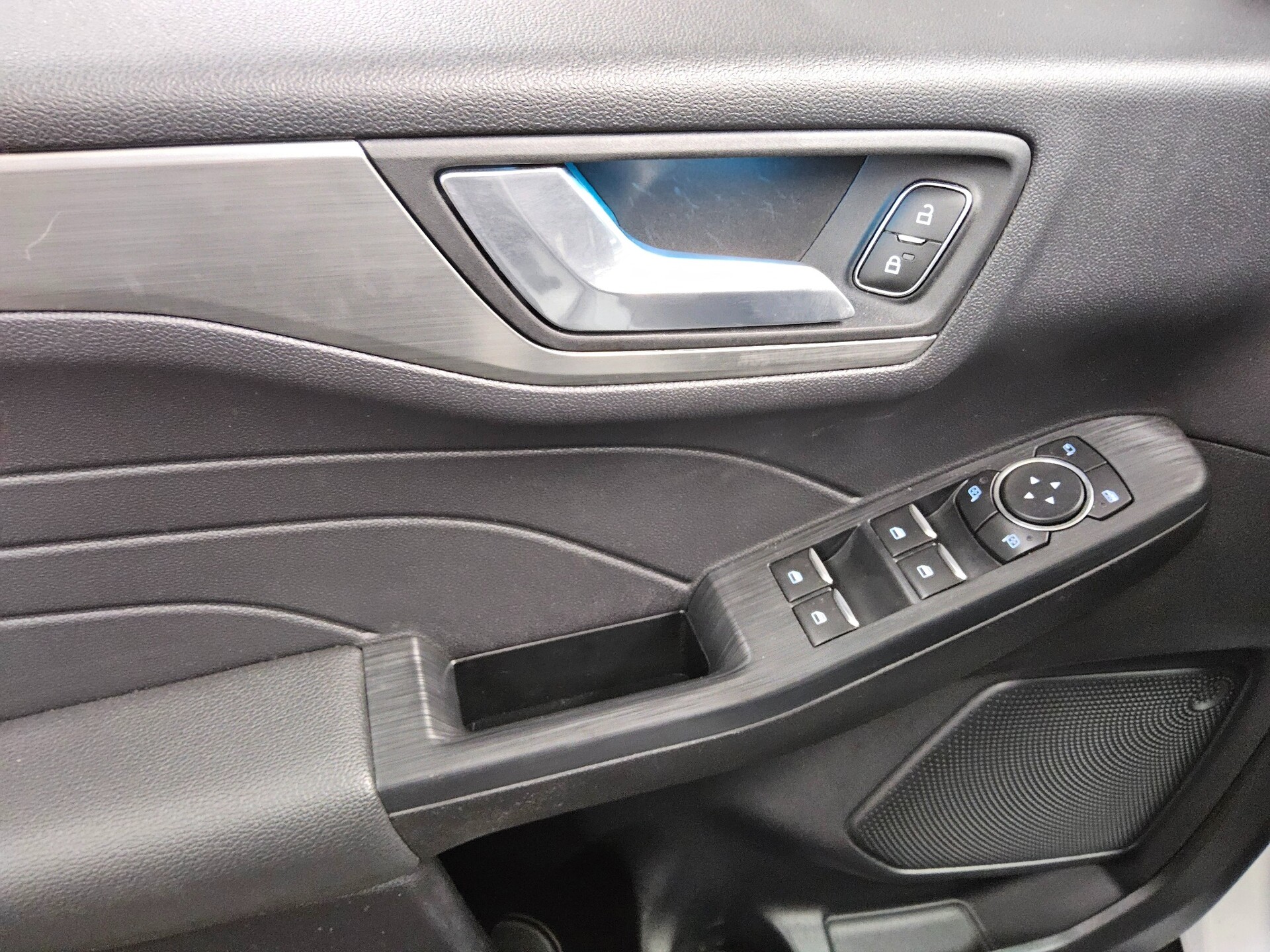 Ford Kuga 2.0 EB Titanium X Navi LED DigiTacho HuD 10