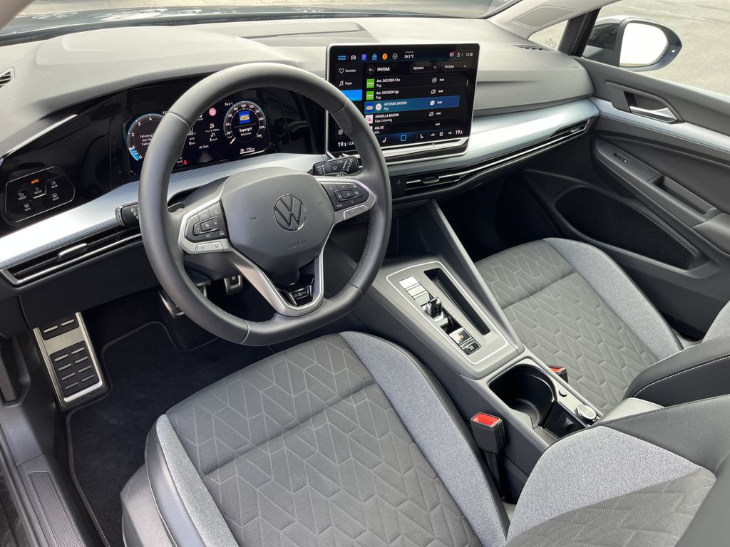 Volkswagen Golf 1.5 TSI DSG Life GOAL 11