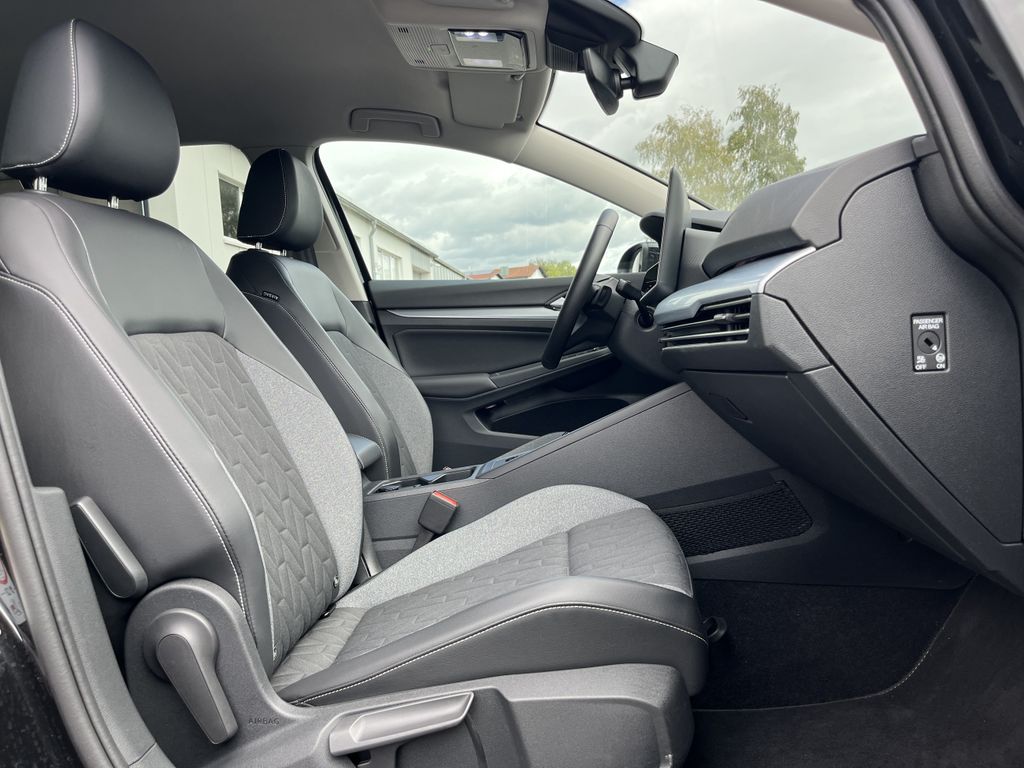 Volkswagen Golf 1.5 TSI DSG Life GOAL 14
