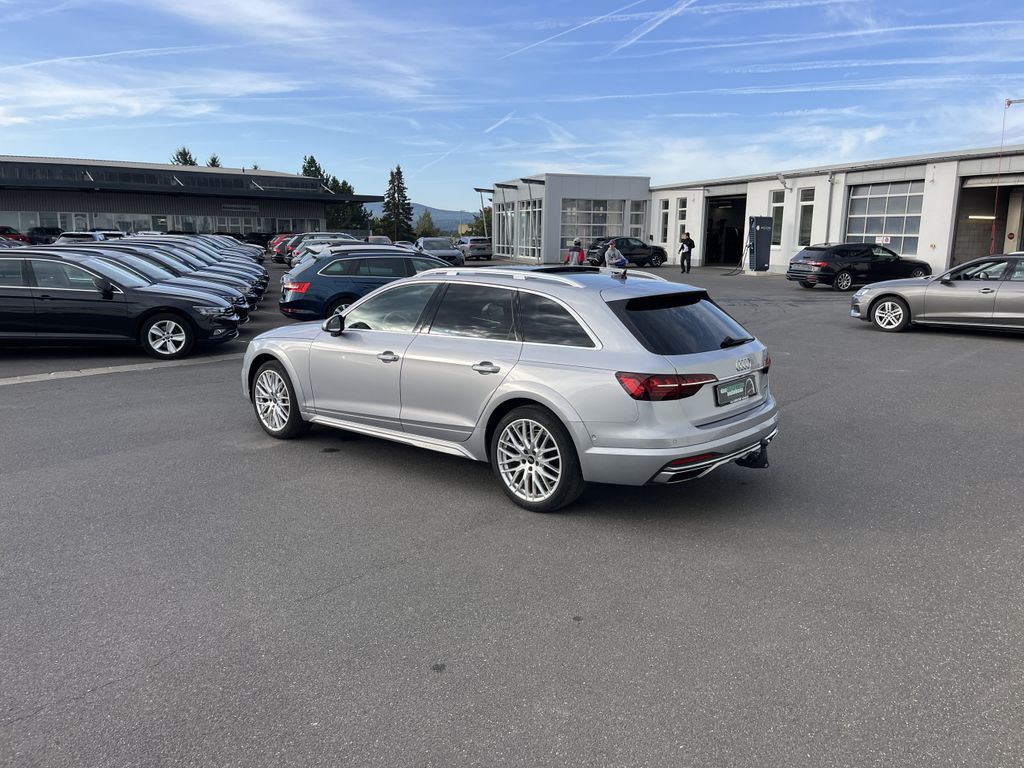 Audi A4 Allroad 40 2.0 TDI quattro S tronic 10