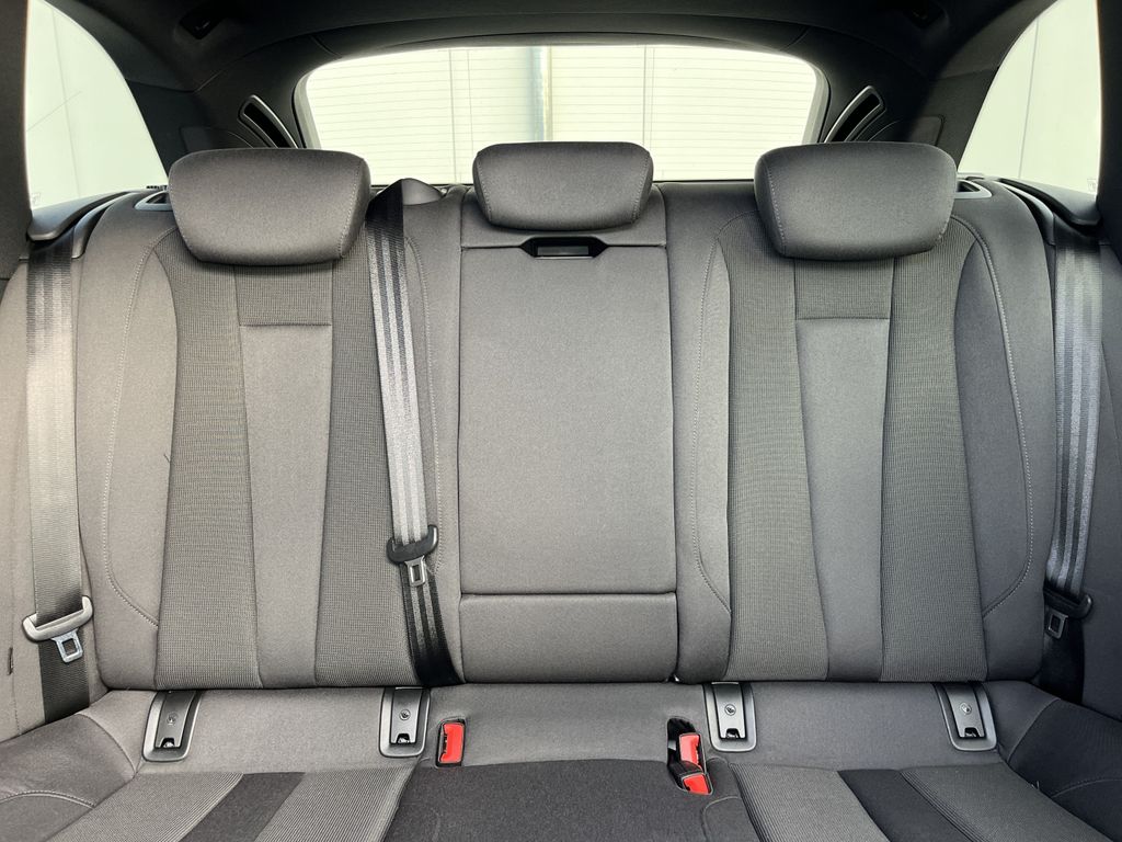 Audi A4 Allroad 40 2.0 TDI quattro S tronic 17