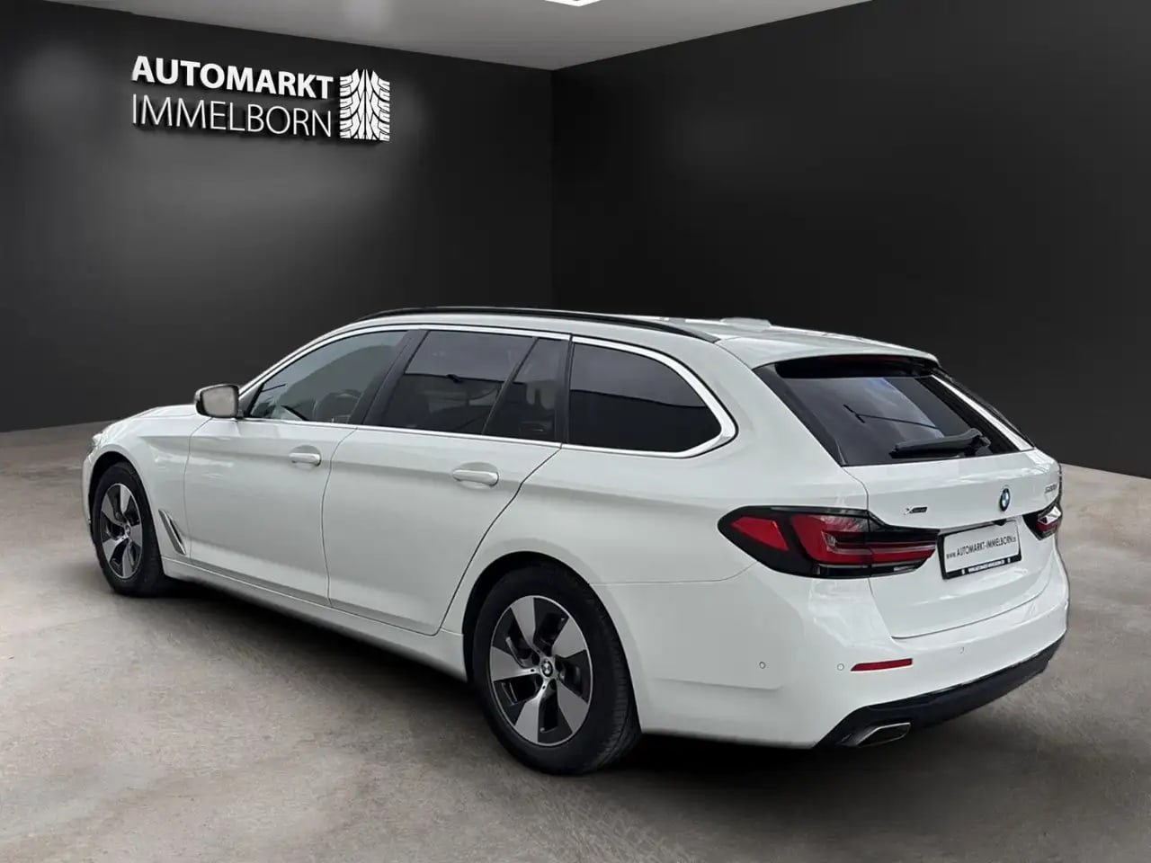 BMW 520 d ALLRAD LEDER*ALARM*Memory*LED*Sportlenkrad 5