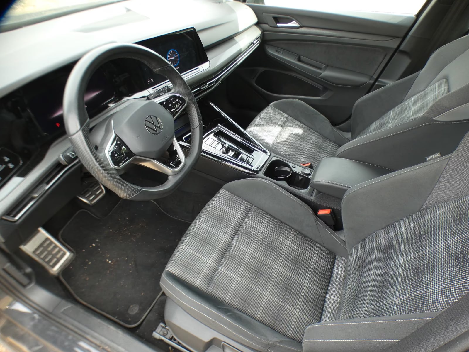 Volkswagen Golf 2.0 2024 10