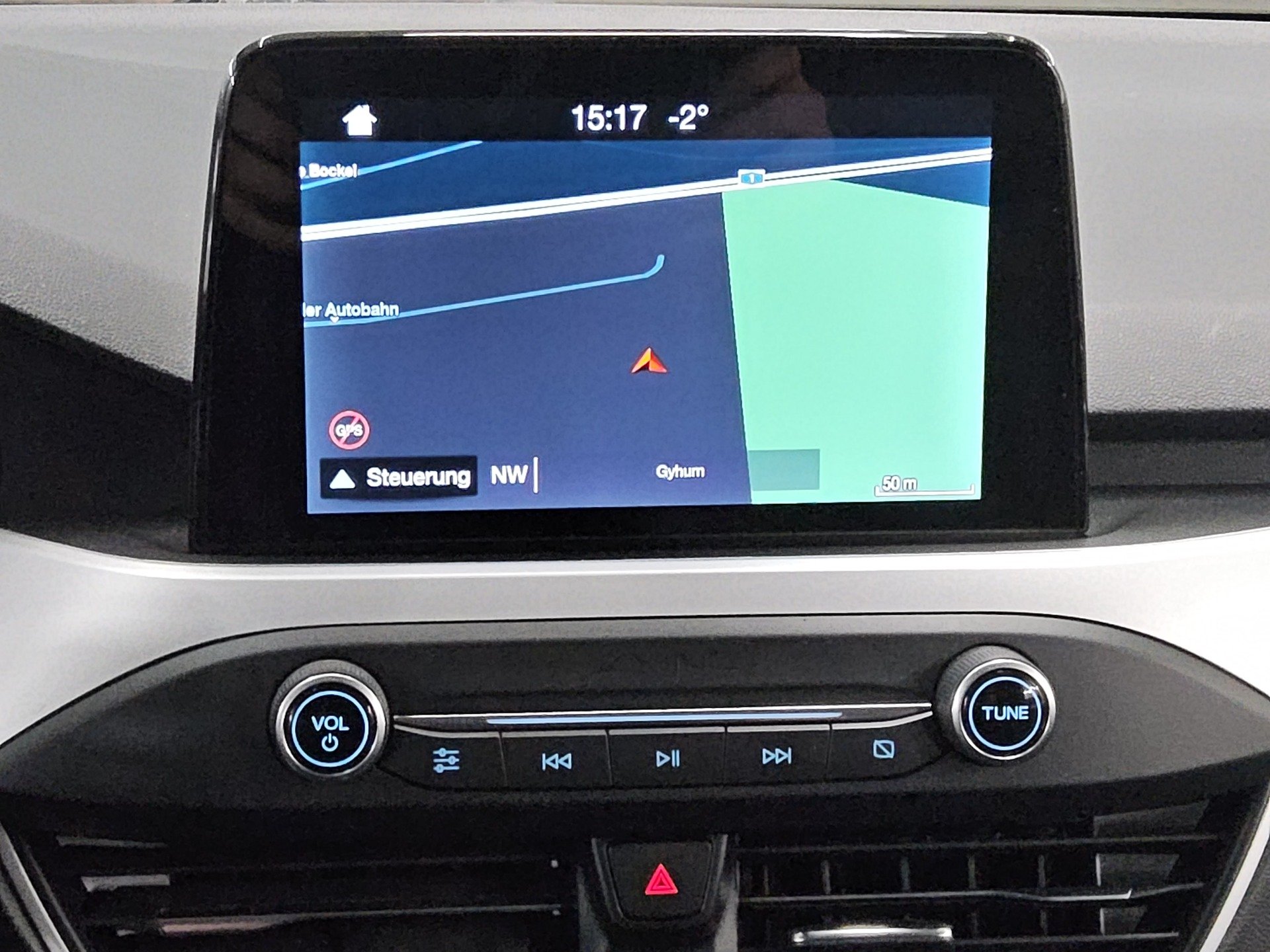 Ford Focus Turnier 1.0 EB Cool&Connect Navi Shz PDC 7