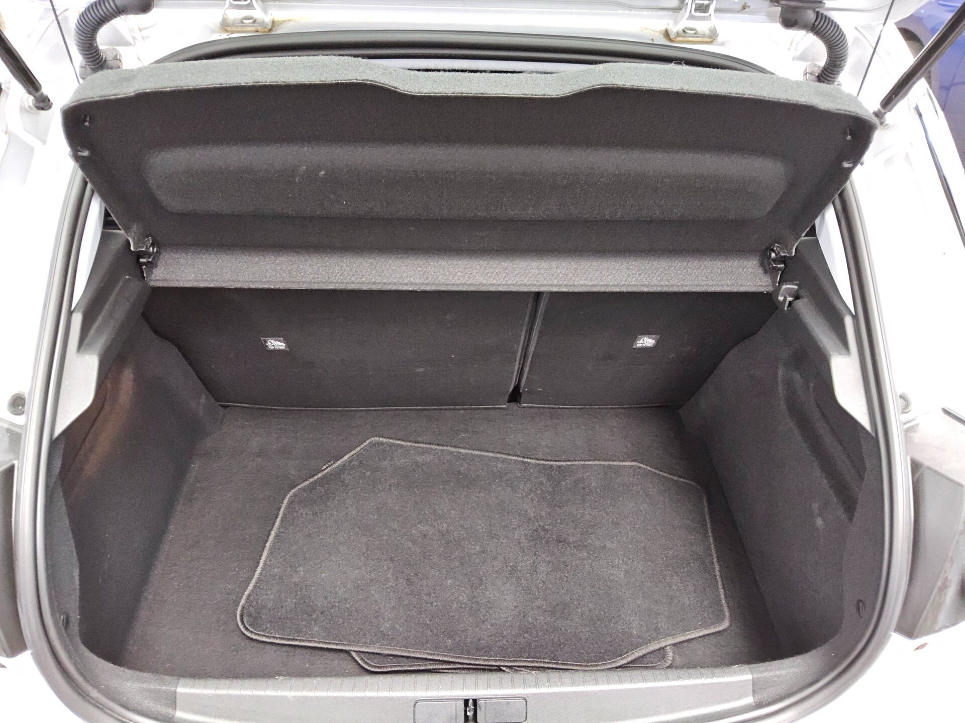 Opel Corsa 1.2 Elegance T-Leder Navi LED Shz PDC 12
